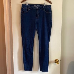 Size 16 Long Old Navy Mid-Rise Rockstar Jeans